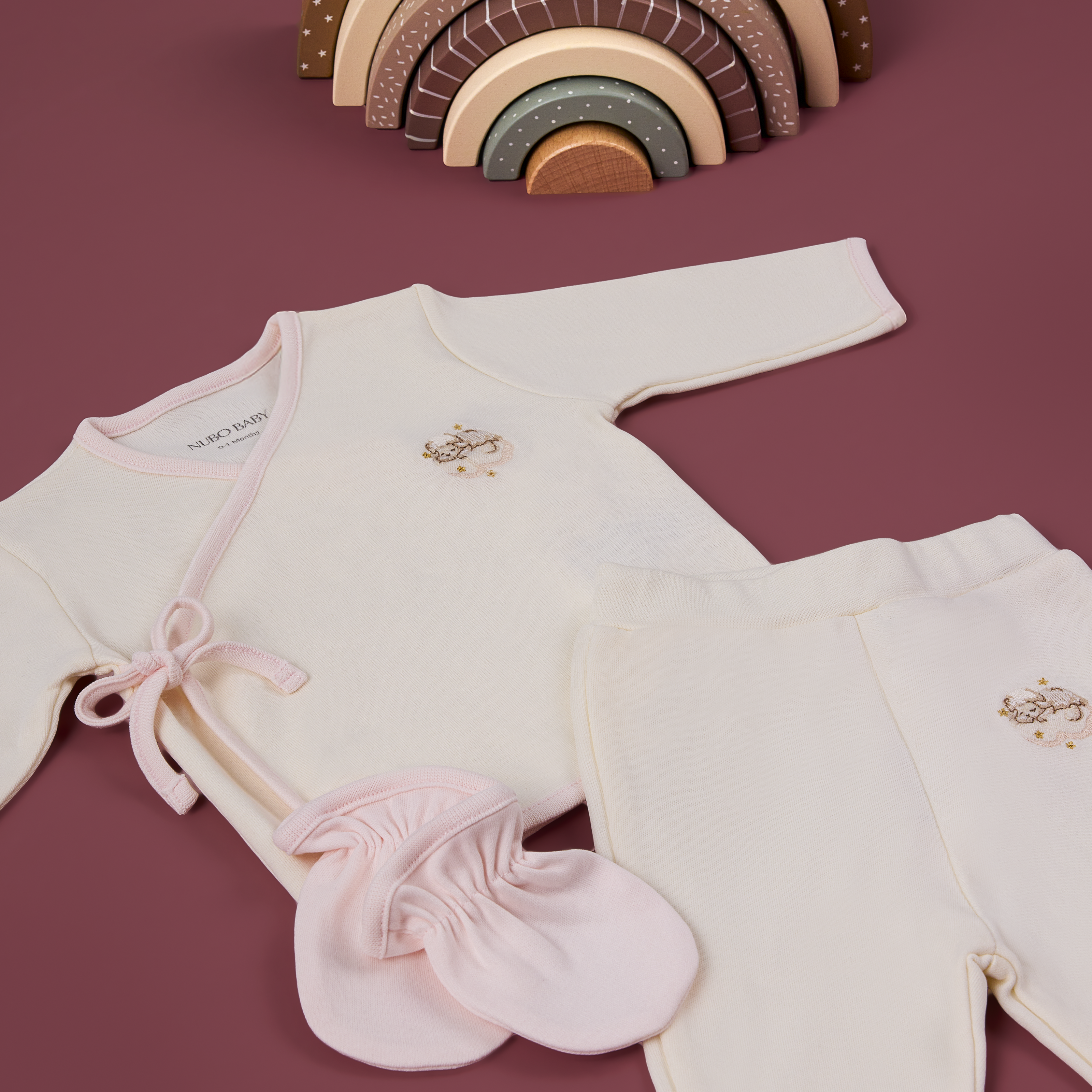 Kruvaze Kuzu Nakışlı Bluz