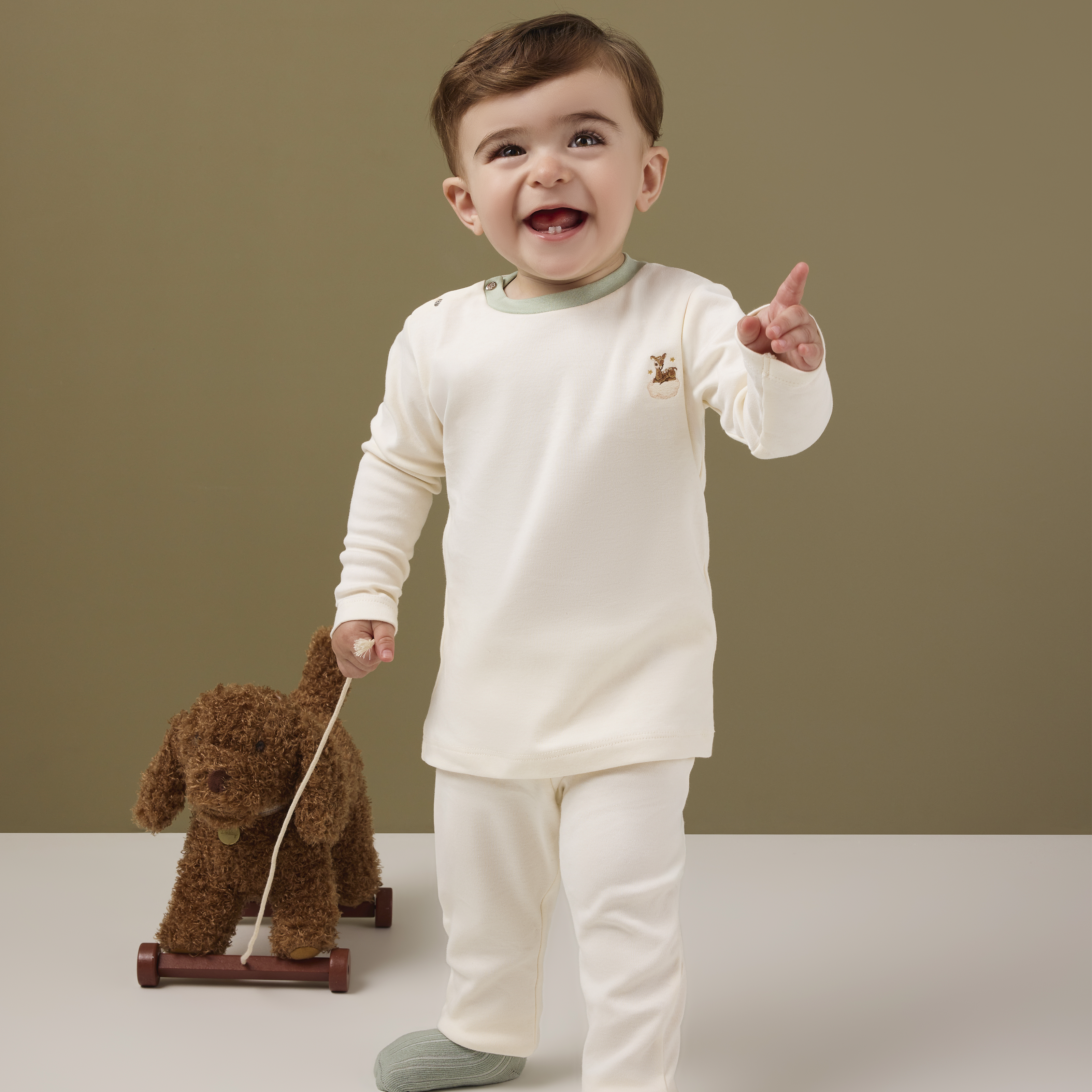 Ceylan Nakışlı Tişört