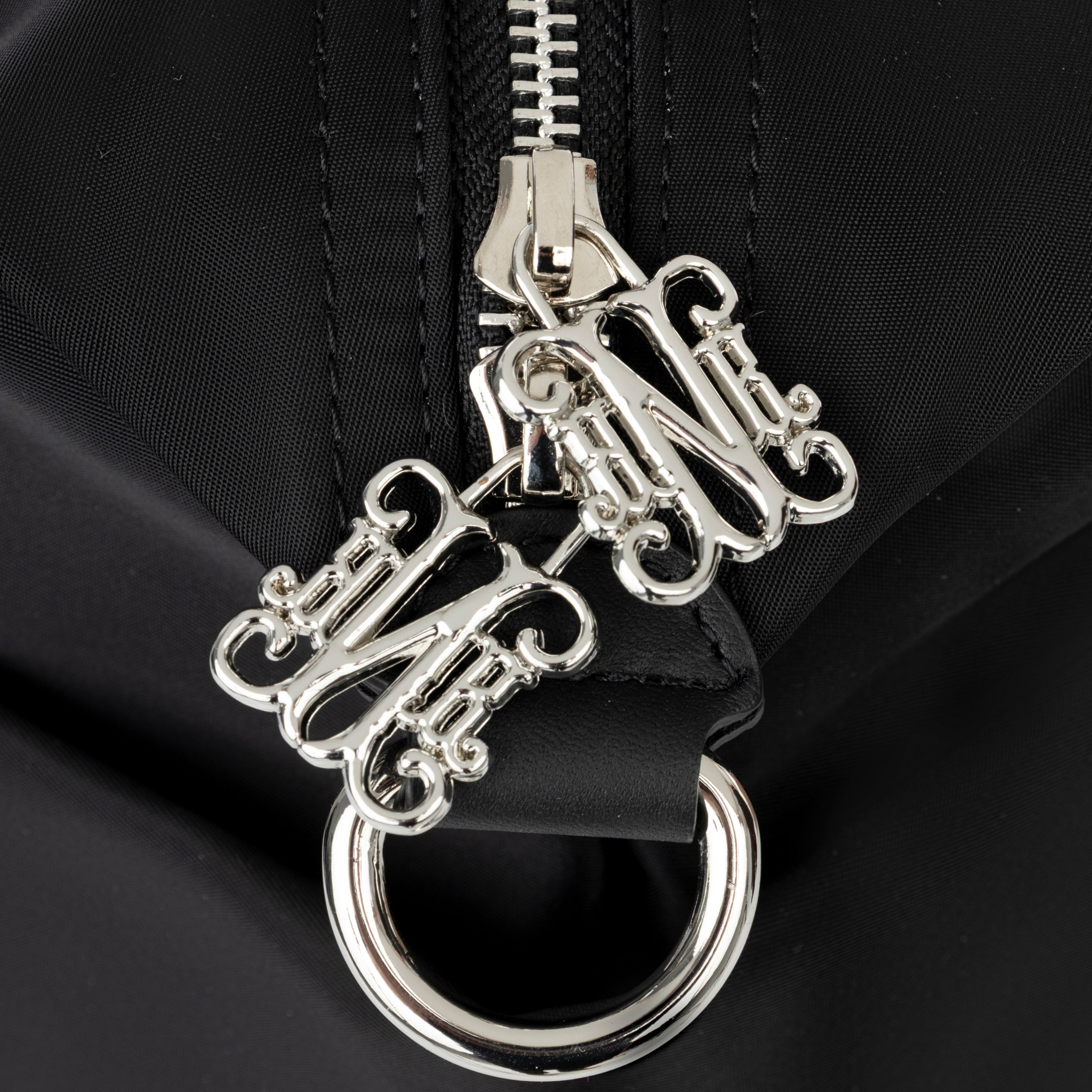 Monogram Siyah Anne Bebek Çantası
