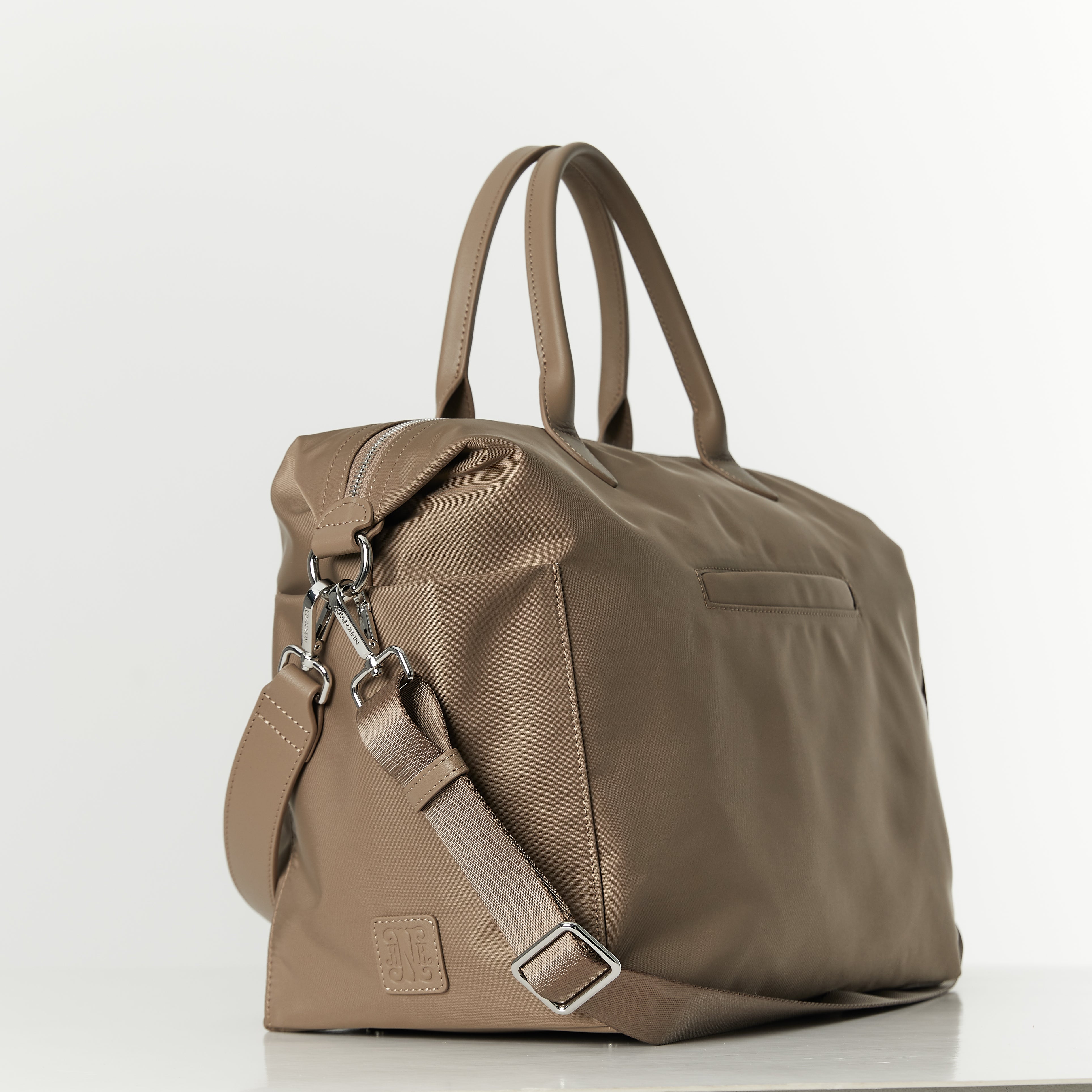 Monogram Vizon Anne Bebek Çantası