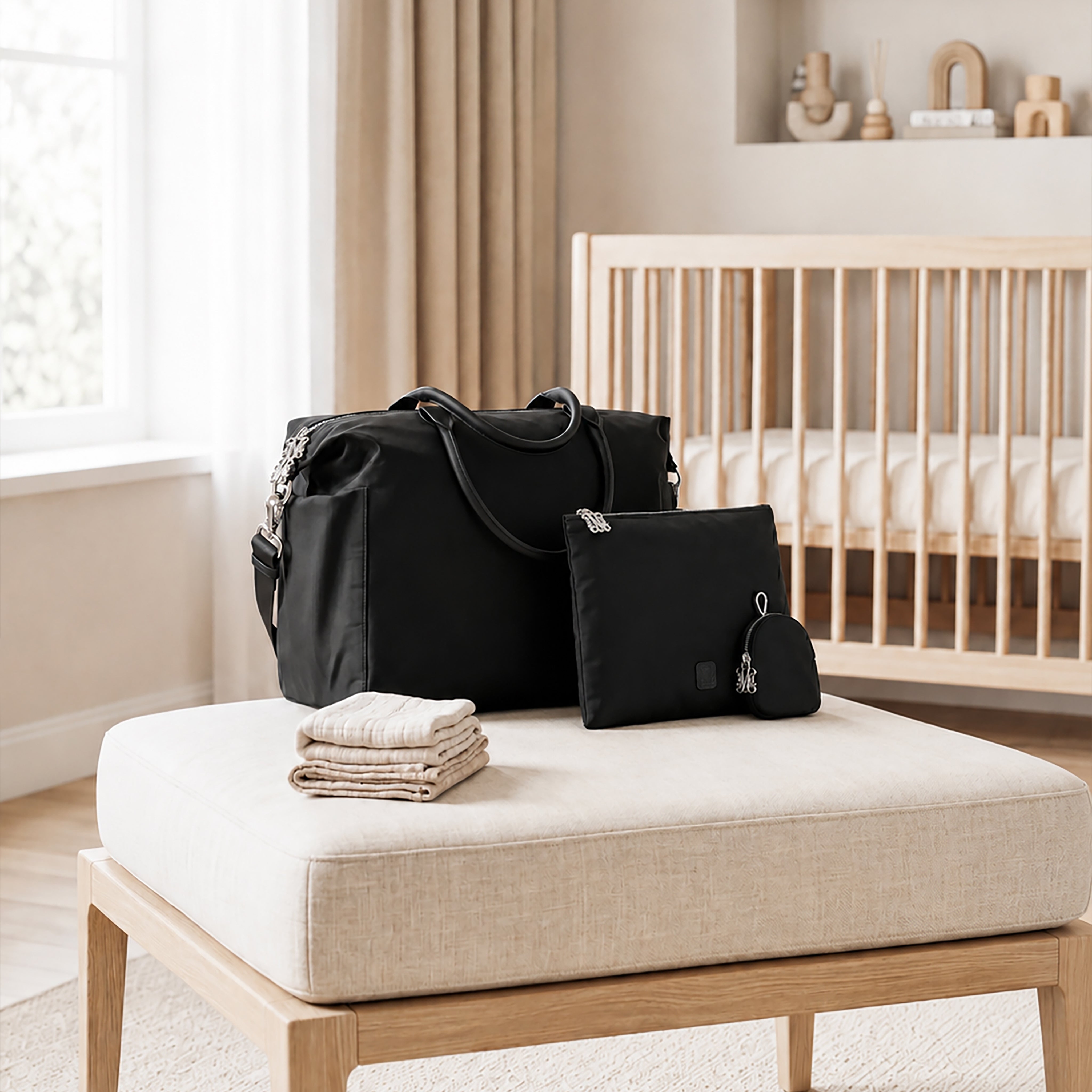 Monogram Siyah Anne Bebek Çantası Seti